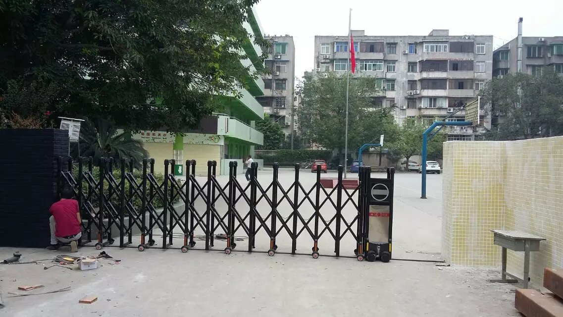 洛阳瀍河区洛阳瀍河区深圳市伸缩门